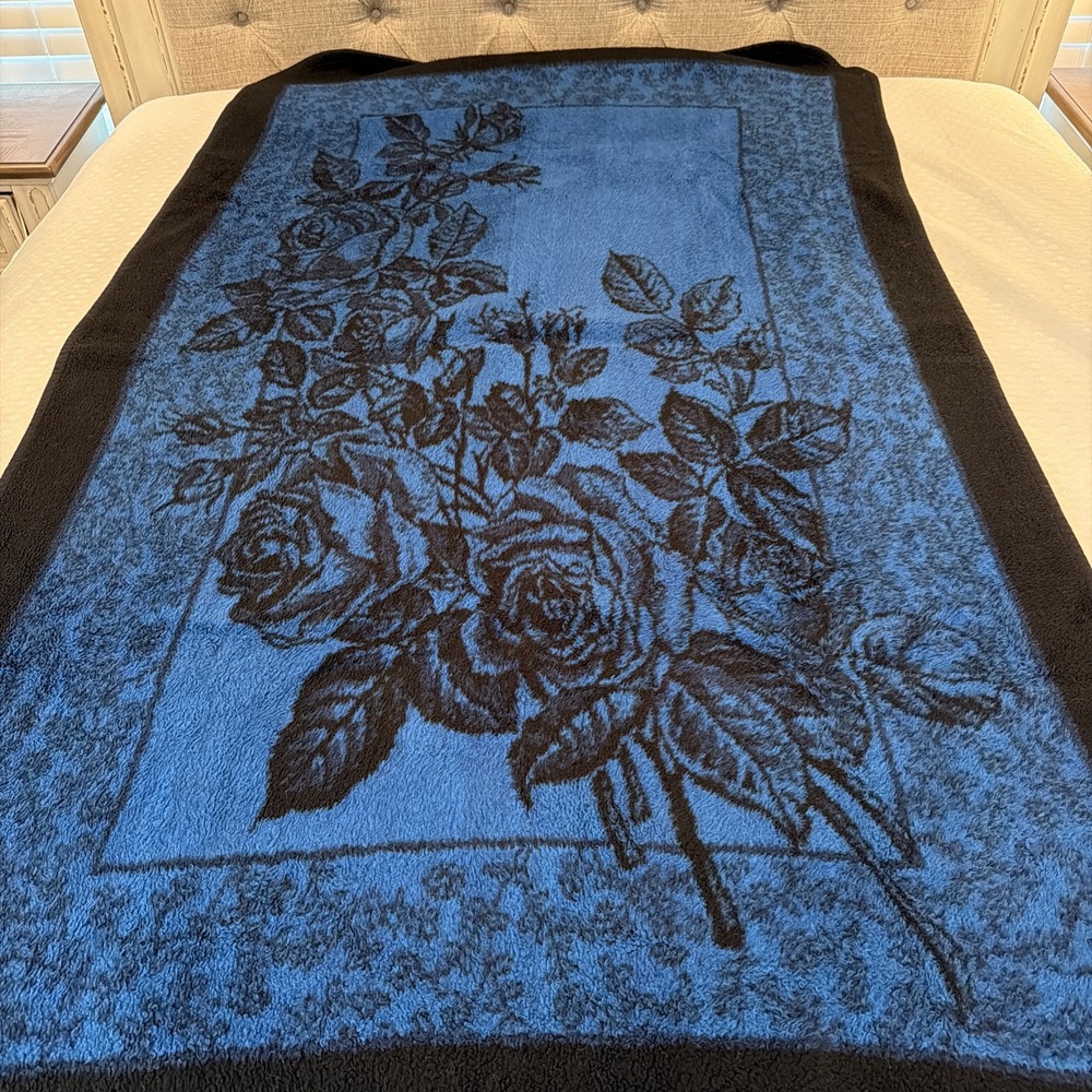 VTG San Marcos Black & Blue Floral/Rose Reversible Blanket Throw, Sz 87 x 51